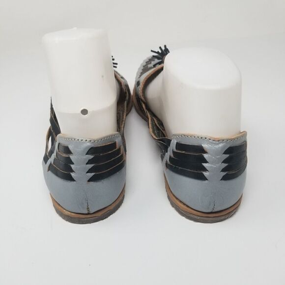 TORTUGA LEATHER SLIPONS WITH TASSELS. SIZE 26. BLACK AND SILVER. - Picture 9 of 16